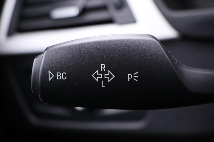 BMW Řada 3 3,0 330d 190kW Sport M-Paket