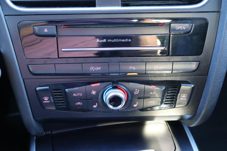 Audi A4 2,0 TDI 130kW Quattro S line