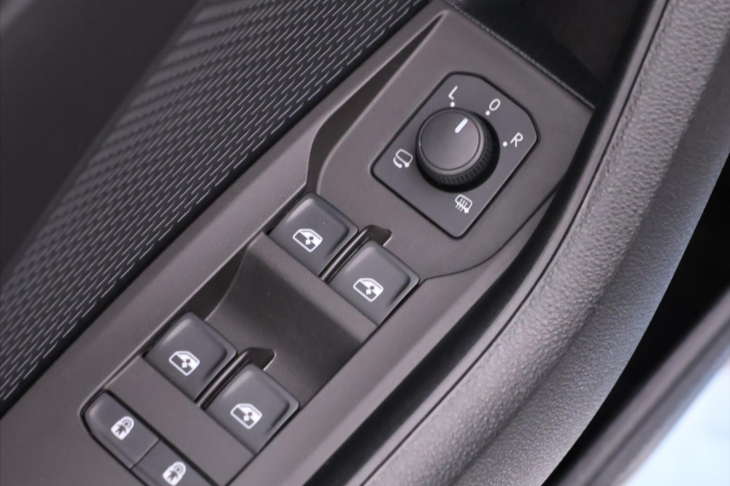 Škoda Octavia 2,0 TDI DSG Sportline DPH