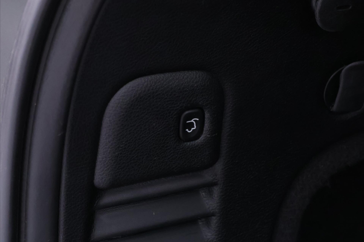 Jeep Grand Cherokee 3,0 CRDI 184kW Summit 4x4 CZ