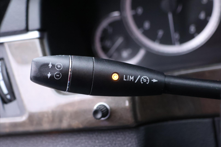 Mercedes-Benz Třídy E 3,0 350CDI 170kW Automat Navi