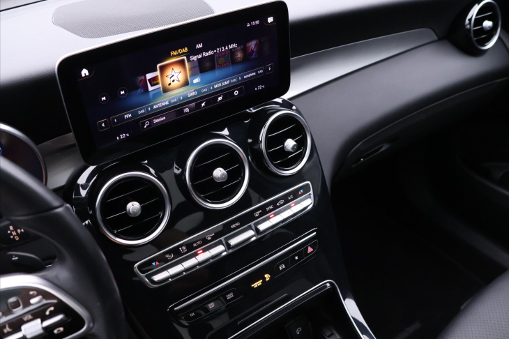 Mercedes-Benz GLC 2,0 300d 180kW 4Matic AMG DPH