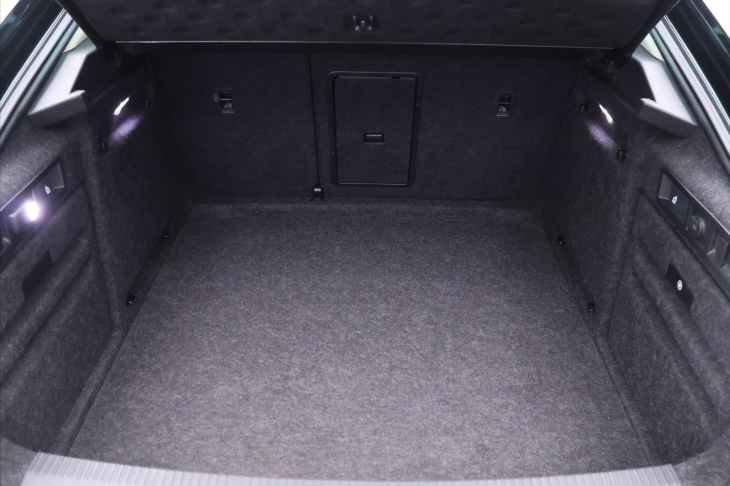 Škoda Superb 2,0 TSI 140 kW L&K DSG CZ DPH