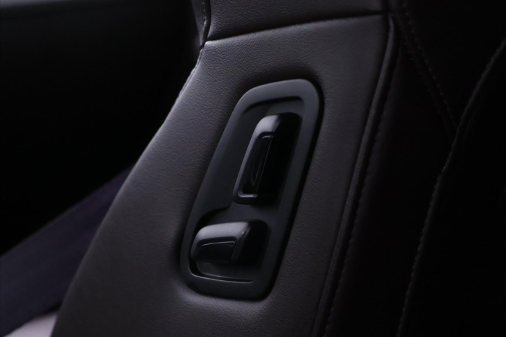 Škoda Superb 2.0 TDI 140kW DSG CZ L&K Xenon