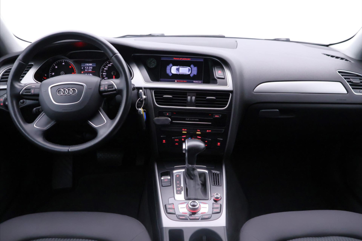 Audi A4 2,0 TDI 110kW Aut. CZ Xenon
