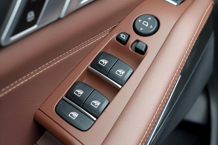 BMW X5 3,0 Xdrive40d AT Pano DPH