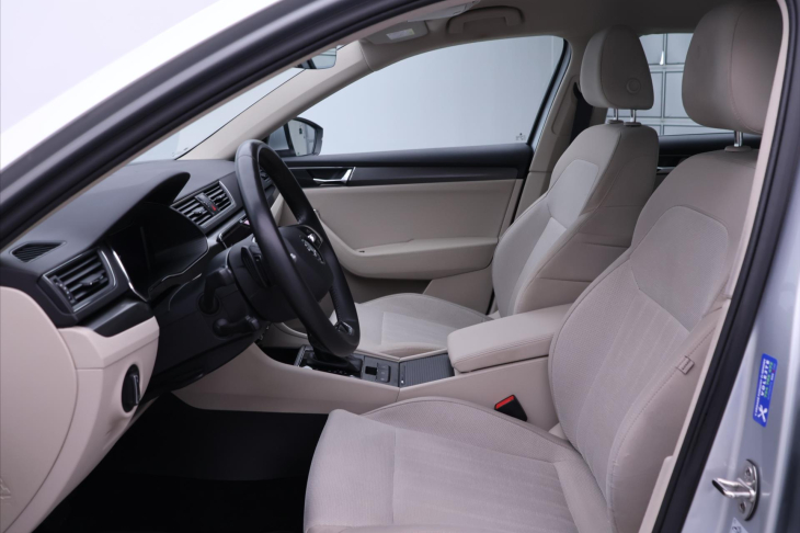 Škoda Superb 2,0 TDI 110 kW Style DSG CZ DPH