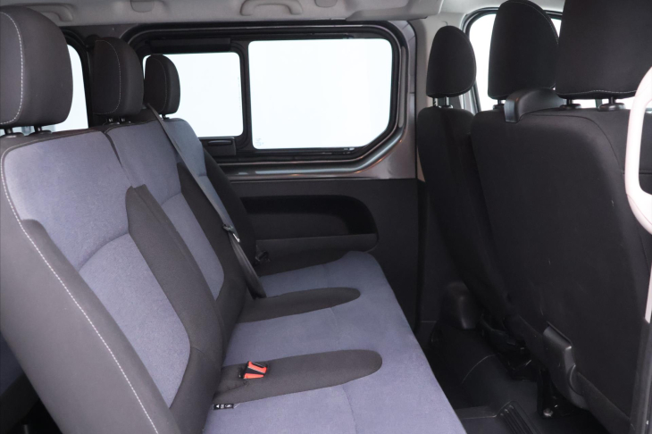 Opel Vivaro 1,6 CDTI 92kW 9-Míst Klima
