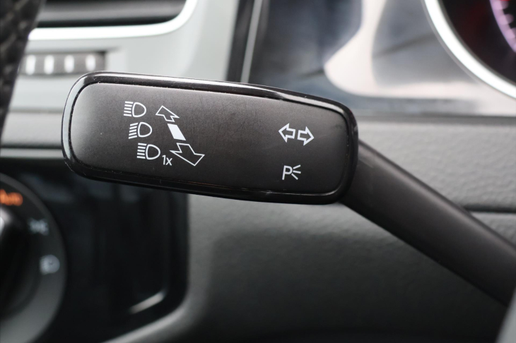 Volkswagen Golf 1,5 TSI 110kW DSG Highline DPH