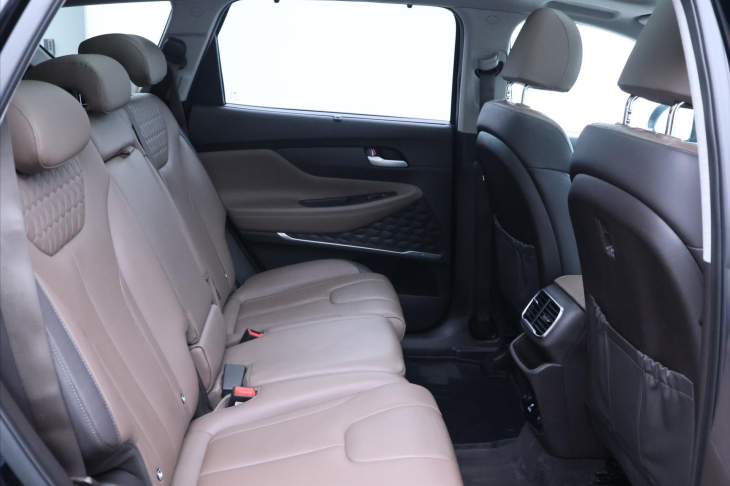 Hyundai Santa Fe 2,2 CRDI 147kW Aut. 4WD Luxury