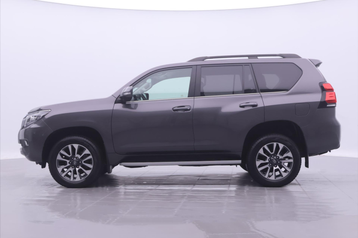 Toyota Land Cruiser 2,8 D-4D 150kW Aut. Invincible