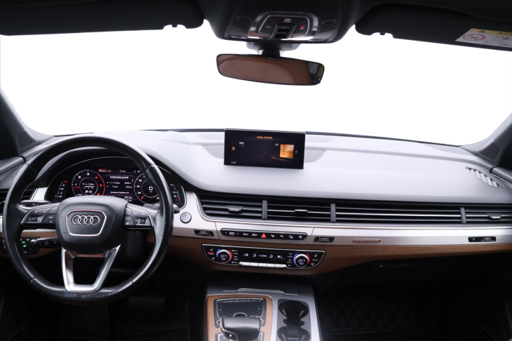 Audi Q7 3,0 200kW Quattro BOSE Pano