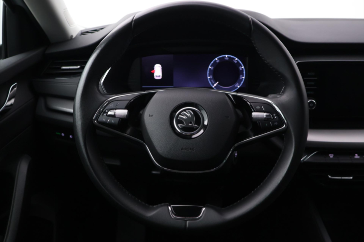 Škoda Octavia 2,0 TDI 85kW Ambition CZ DPH