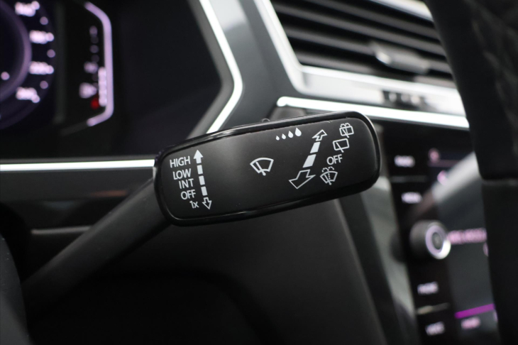 Volkswagen Tiguan 1,5 TSI EVO DSG CZ 1.Maj. DPH