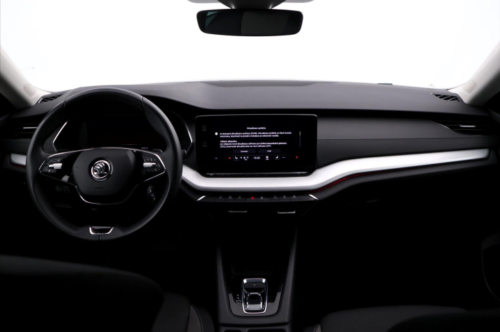 Škoda Octavia 2,0 TDI 110kW DSG Matrix DPH