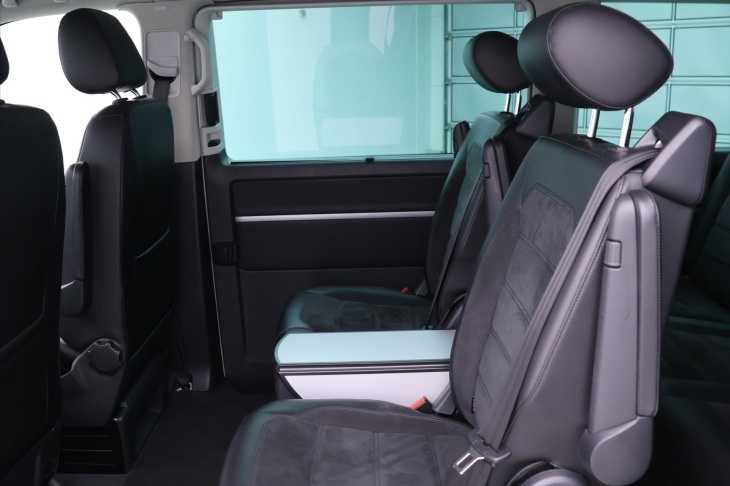 Volkswagen Multivan 2,0 TDI 150kW Highline 4M DPH