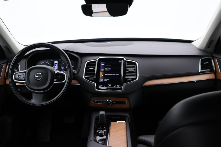 Volvo XC90 2,0 B5 173kW AWD LED CZ Kuže