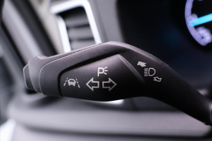 Ford Transit 2,0 TDCi 96kW L3H3 Tažné DPH