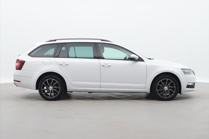 Škoda Octavia 1,6 TDI Ambition LED Navi