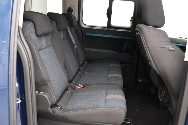 Peugeot Traveller 2,0 HDI 110kW CZ 8-Míst