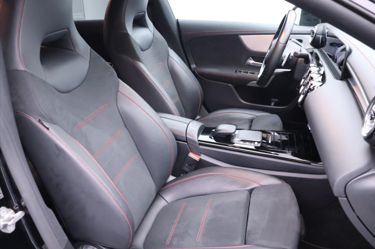 Mercedes-Benz CLA 1,3 200 120kW AMG DPH CZ