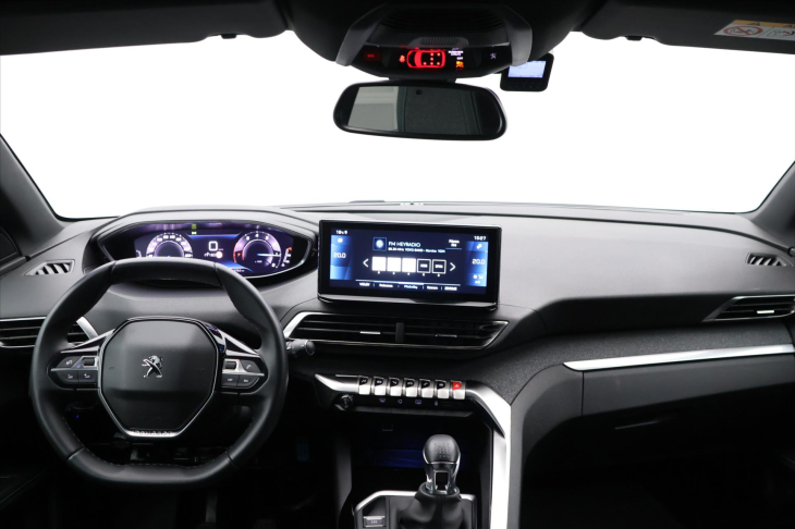 Peugeot 5008 1,2 PT 96kW Allure 7-Míst CZ