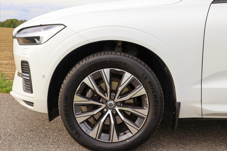 Volvo XC60 2,0 B5 183kW AWD Summum DPH