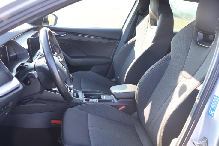 Škoda Octavia 1,0 TSI 81kW Sport Virtual LED