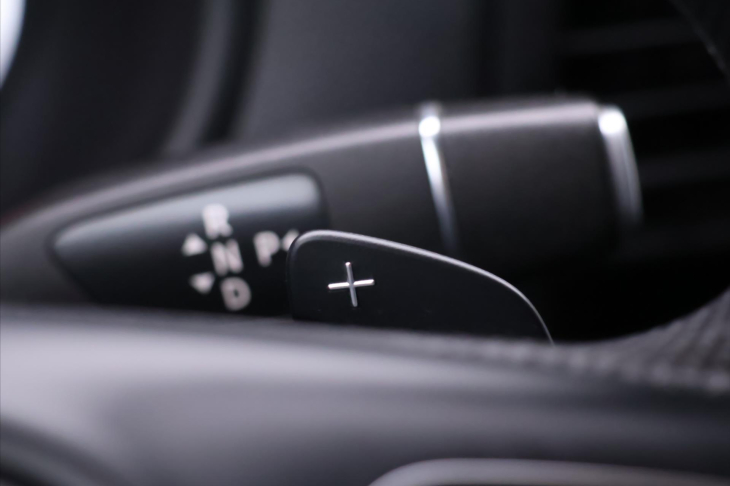 Mercedes-Benz Vito 2,0 116CDI 9 Míst Long Automat