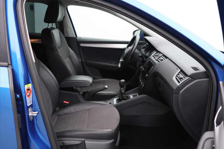 Škoda Octavia 1,4 TSI 103kW Elegance Xenon