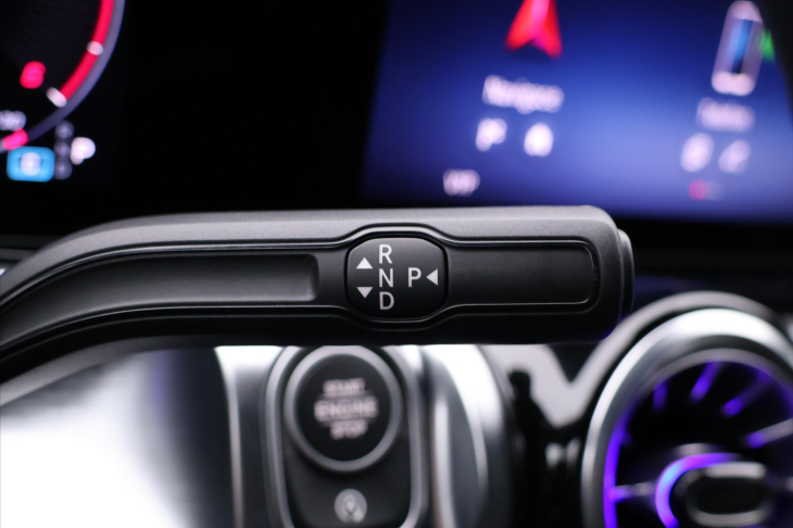 Mercedes-Benz GLB 2,0 200d 4Matic AMG Premium