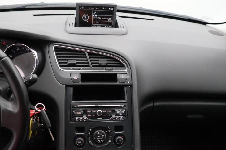 Peugeot 5008 1,6 HDI 88kW Allure 7-Míst DPH