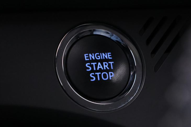 Toyota Yaris 1,5 VVT-i 82kW Aut.klima 1.Maj