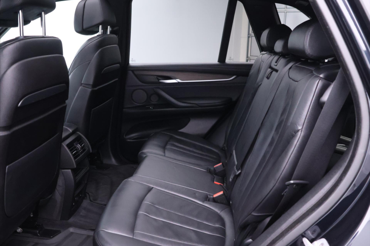 BMW X5 3,0 40d xDrive M Paket CZ DPH