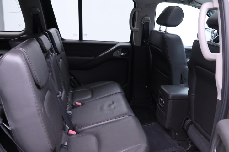 Nissan Pathfinder 2,5 dCi 126kW 4x4 1.Majitel