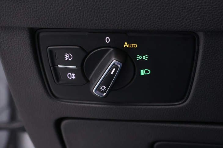 Volkswagen Passat 2,0 TDI 140kW DSG Elegance DPH