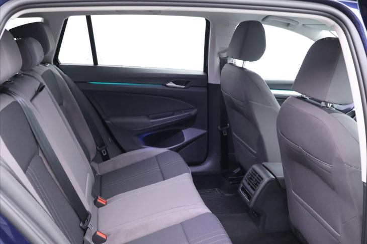 Volkswagen Golf 2,0  TDI BMT 4 motion