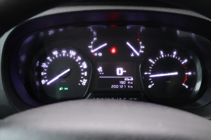 Citroën SpaceTourer 2,0 HDI 110kW Shine 8-Míst