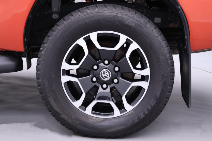 Toyota Hilux 2,8 D-4D 150kW Executive DPH