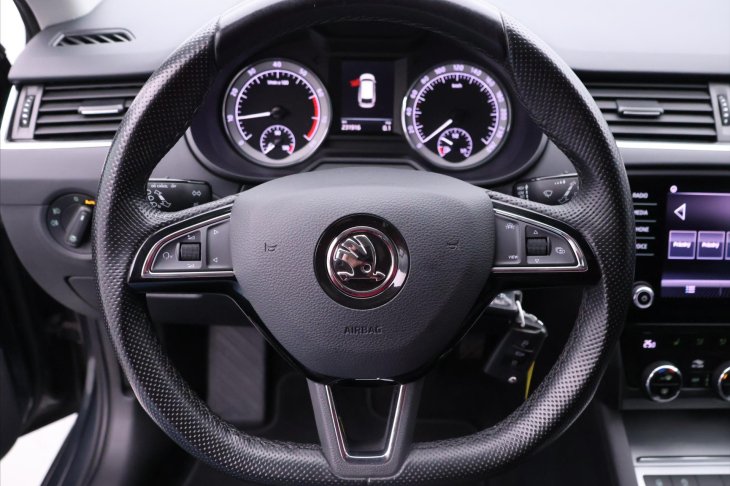 Škoda Octavia 1,0 TSI Style Plus Navi DPH