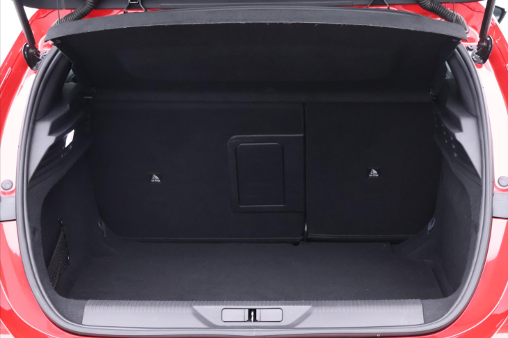 Peugeot 308 1,2 PT 96kW CZ Allure LED DPH