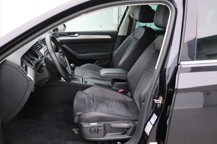 Volkswagen Passat 2,0 TDI 110 kW 4Motion Highline
