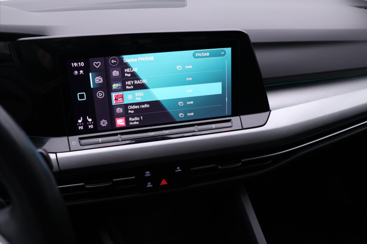 Volkswagen Golf 1,5 TSI 110kW DSG CZ 1.Maj DPH