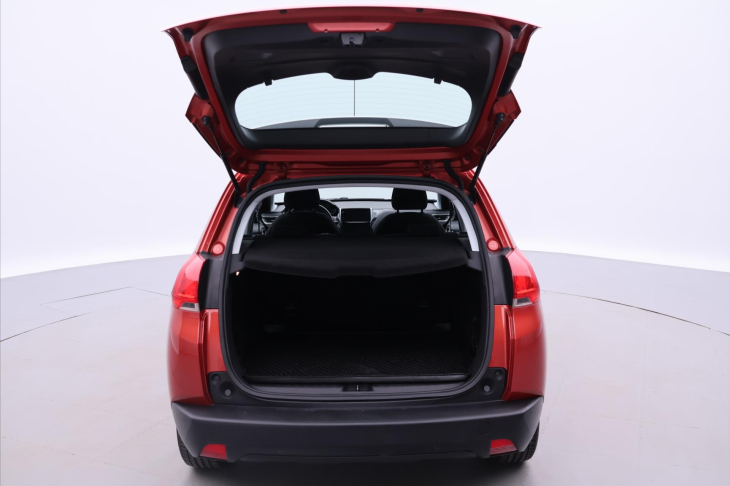 Peugeot 2008 1,2 PureTech 60kW CZ Tempo