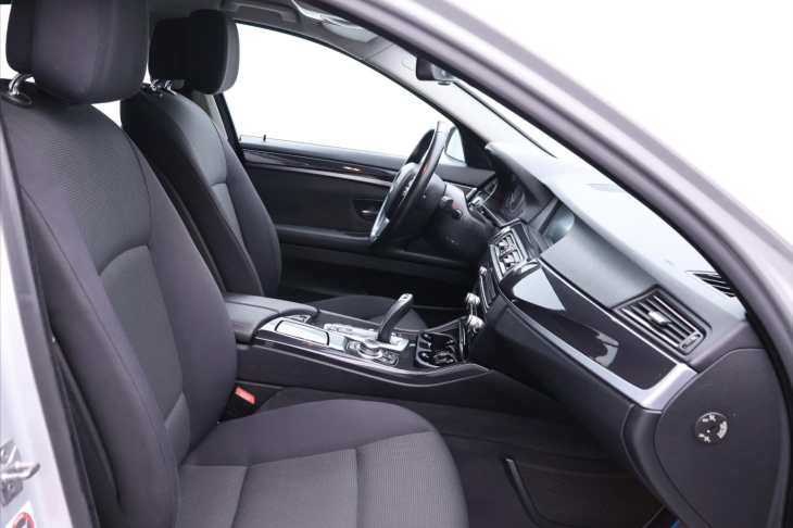 BMW Řada 5 3,0 530d xDrive 190kW