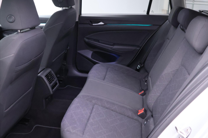 Volkswagen Golf 1,5 TSI EVO 110kW mHEV Life DSG