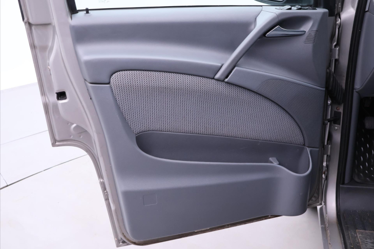 Mercedes-Benz Viano 3,0 V6 150kW Automat