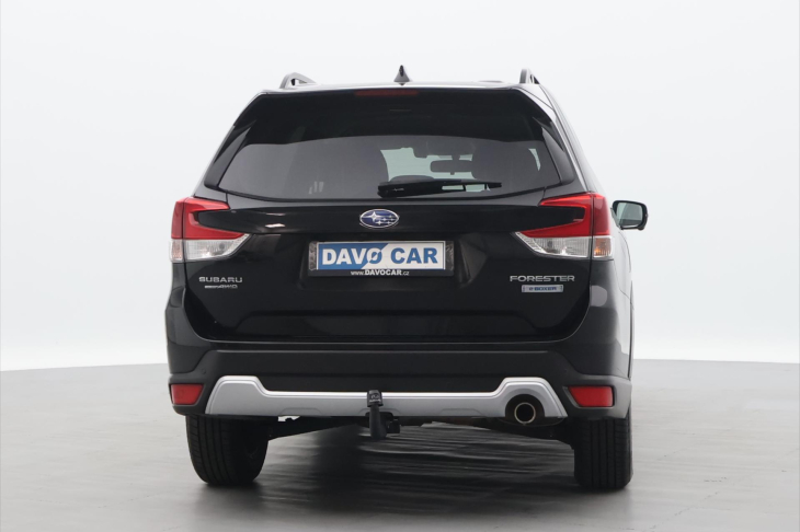 Subaru Forester 2,0 e-Boxer 110kW Comfort CZ