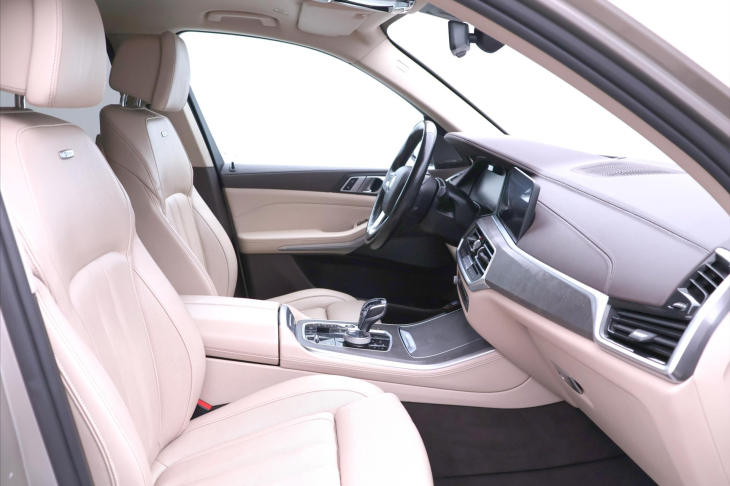 BMW X5 3,0 30d 195kW xD CZ Individual