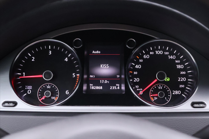 Volkswagen CC 2,0 TDI 130kW DSG Sport Xenon